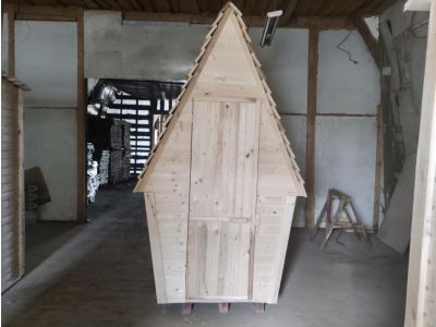 Туалет деревянный СПР Треугольник